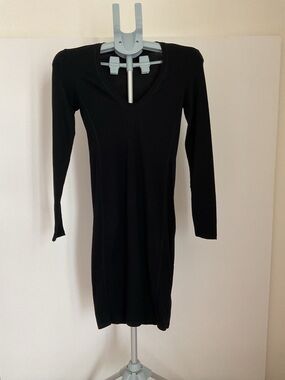 James Perse Black Long Sleeve V-Neck Dress